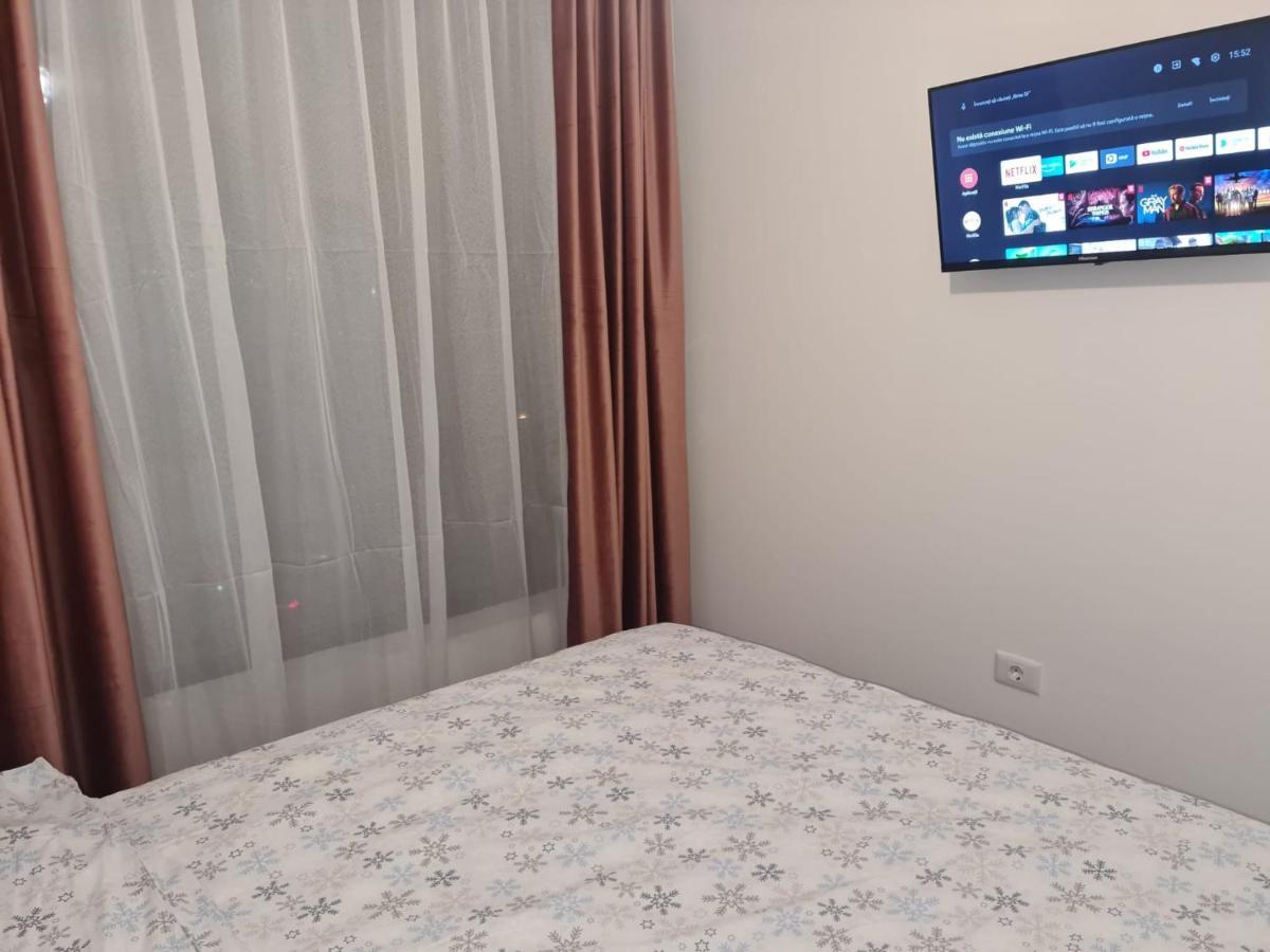 Apartament David Râmnicu Vâlcea エクステリア 写真