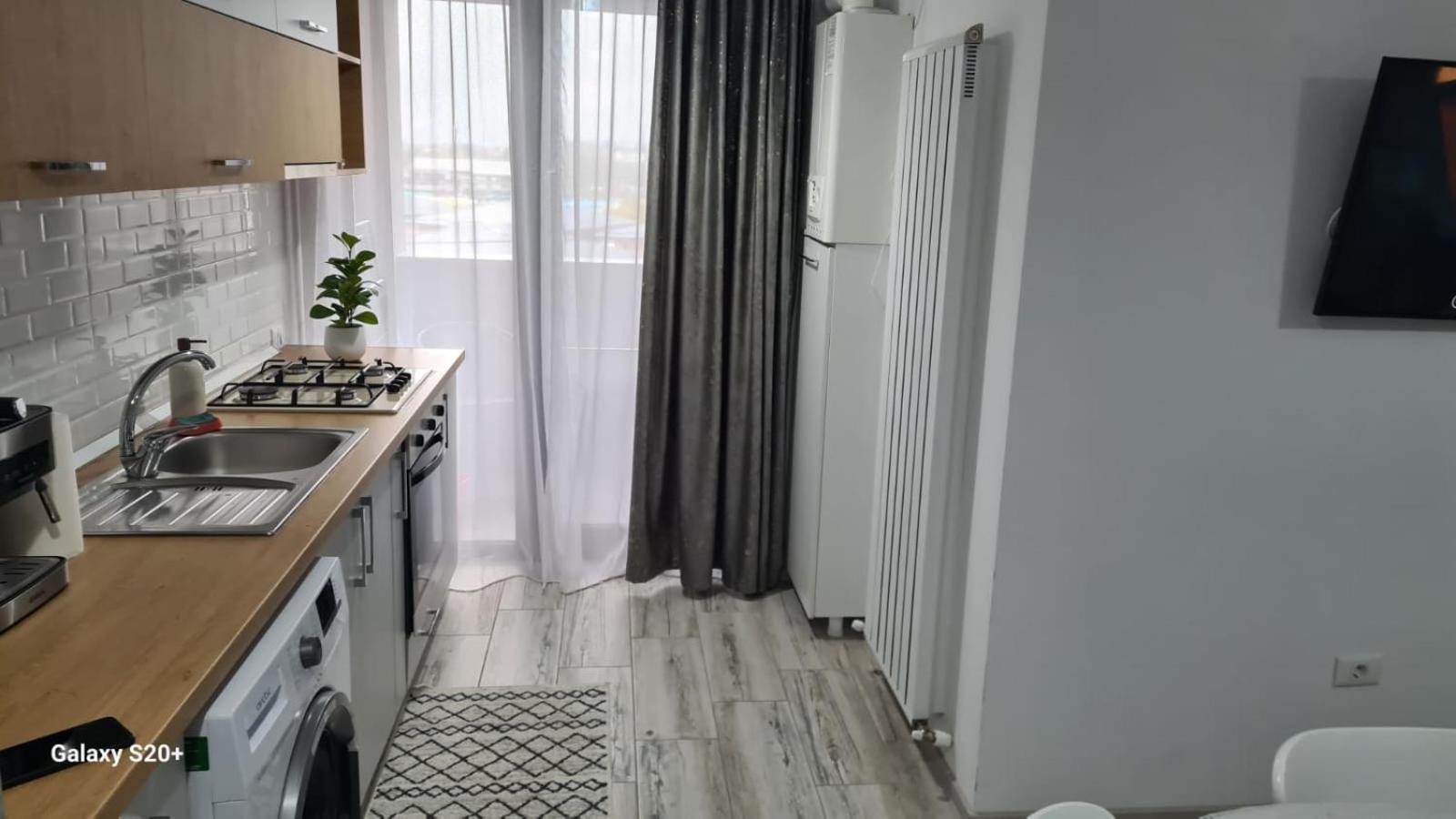 Apartament David Râmnicu Vâlcea エクステリア 写真