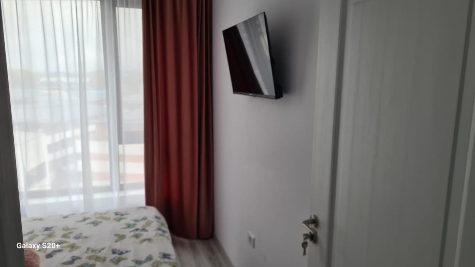 Apartament David Râmnicu Vâlcea エクステリア 写真